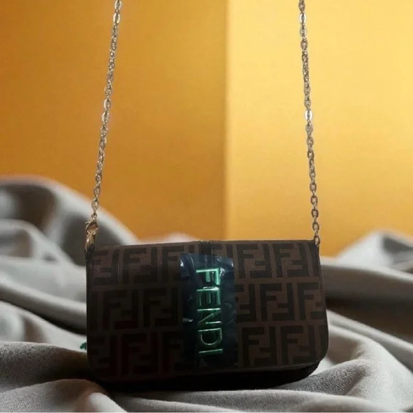Fendi Brown and BLK  Logo Clutch (Duupe) good quality (no box WORN ONCE LIKE NEW - Picture 2 of 3